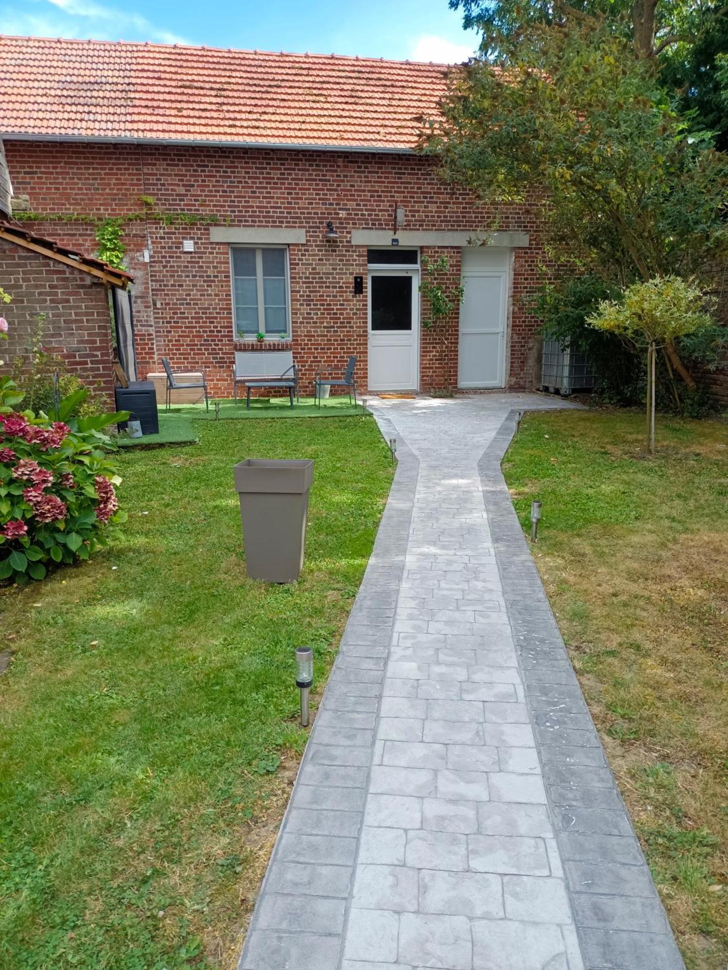 Au 112 Country house *